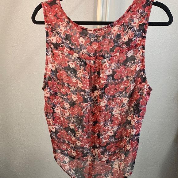 Garage Floral Sleeveless Blouse in Red and Black - Picture 4 of 5